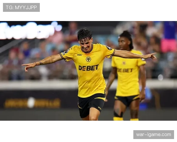 狼队福斯表现抢眼,成球队冲击英超前四关键力量 狼队福斯表现抢眼,成球队冲击英超前四关键力量