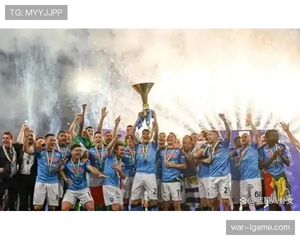 奥斯梅恩融入那不勒斯文化，亮眼表现赢得意大利球迷心